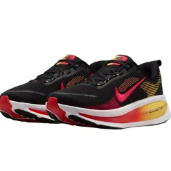 Scarpe uomo Vomero 18