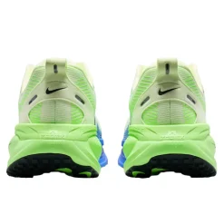 Scarpe uomo Vomero 18
